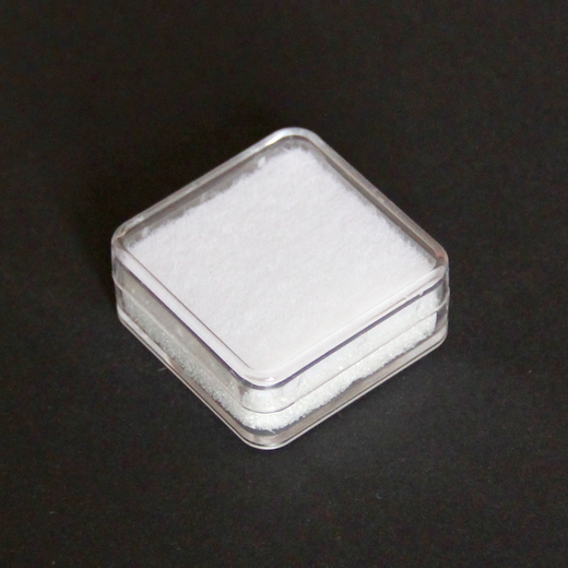 Čtvercová plastová krabička na šperky a mince